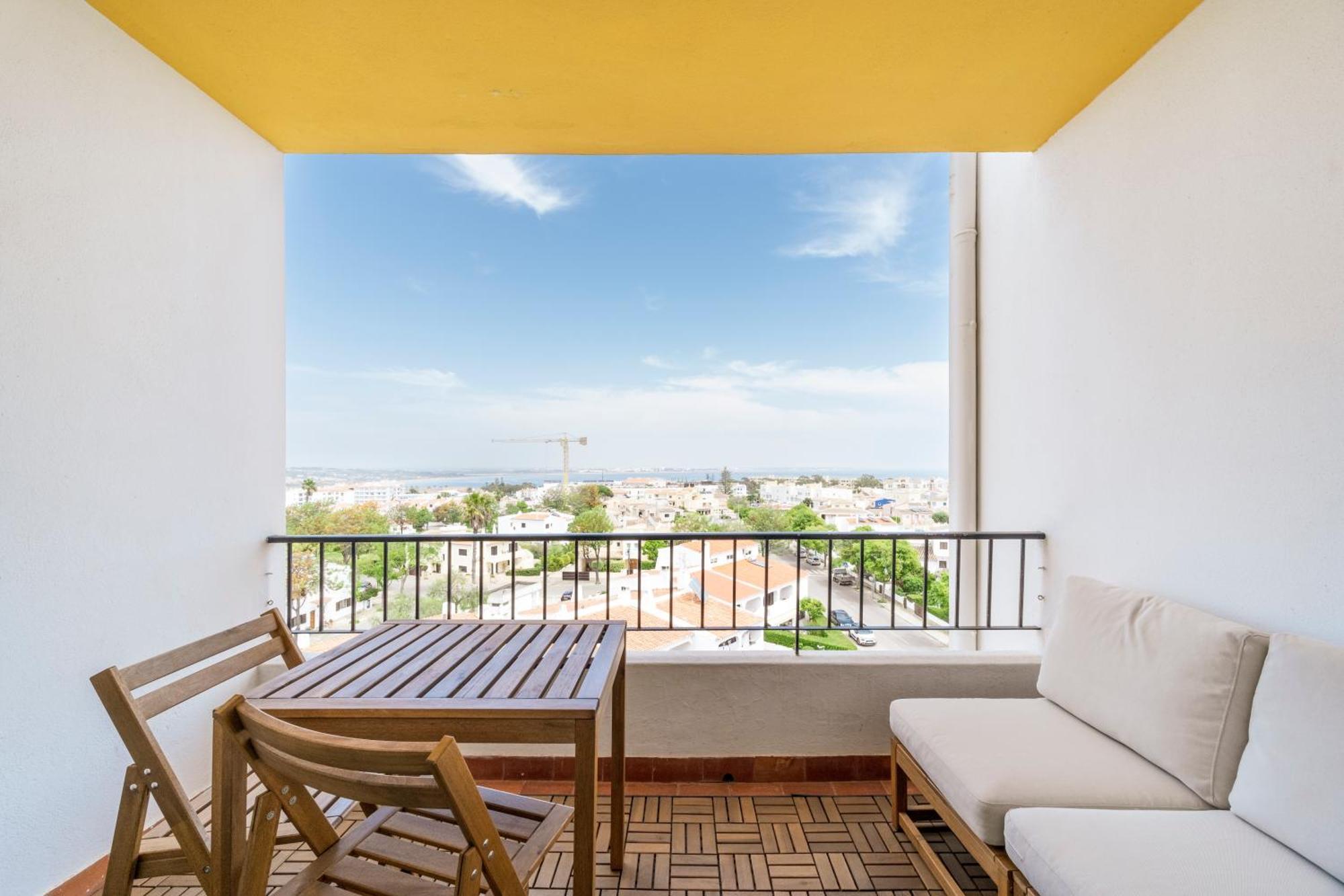 Torre Alta Apartments Lagos Buitenkant foto